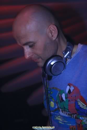 [img width=333 height=500 cacheid=00003d1e000076ed783cf3670a0005303d]http://i7.tinypic.com/4u9px5g.jpg[/img]