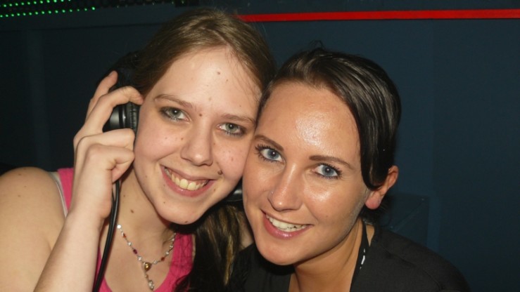 [img width=739 height=416 cacheid=000046e500008b3b4e5228490a000ee04b]https://album.partyflock.nl/37230505.jpg[/img]