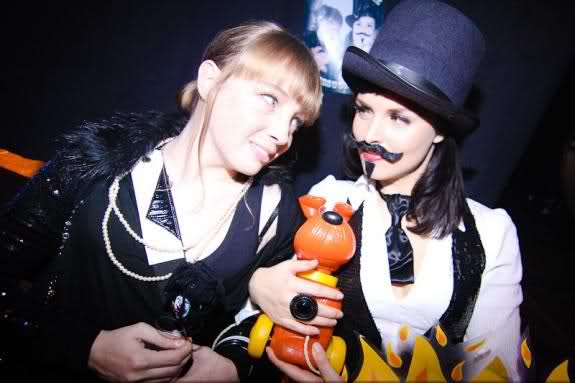 [img width=575 height=383 cacheid=00007e4e0000e1cbaf70a9270a002dceb2]http://i51.tinypic.com/2a5et1v.jpg[/img]