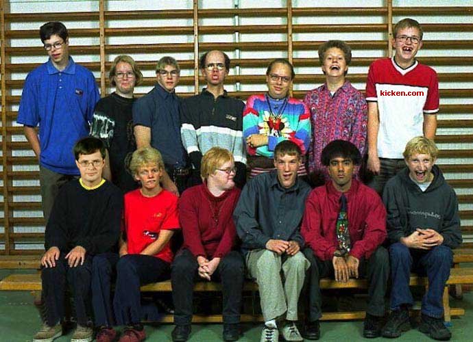 [img cacheid=0000a6fb0002c9104f99fd541a0051bcfb]http://img21.imageshack.us/img21/3258/kickencom-klasbalkenende.jpg[/img]