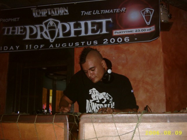 [img width=640 height=480 cacheid=000109a200023554bd8d00281e00075d3d]https://album.partyflock.nl/1370116.jpg[/img]