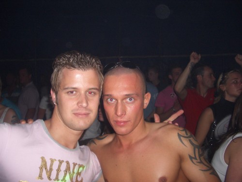 [img width=500 height=375 cacheid=0001fcf90004a345670efe341e000026fd]http://www.mijnalbum.nl/Foto=84YKG3FY[/img]