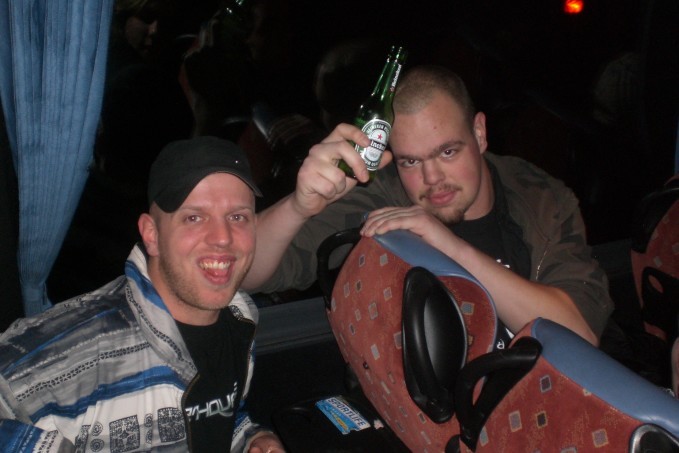 [img width=679 height=453 cacheid=00024b7800056a61a367f45c1b00447efc]https://album.partyflock.nl/55874196.jpg[/img]