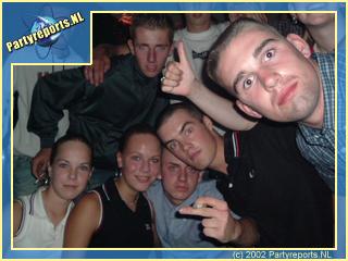 [img cacheid=0002bdb600066725cf7aebb21e0001bd41]http://partyreports.kicks-ass.net/20040910_Forcefield_Mirage_Zwijndrecht/dscf1412.jpg[/img]