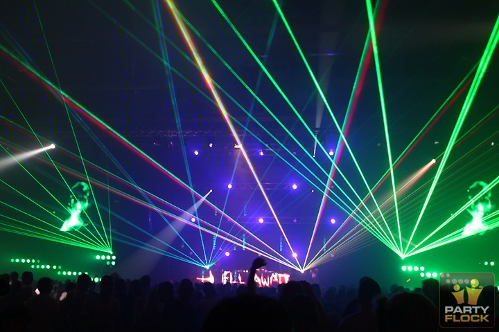 [img width=720 height=480 cacheid=0002c6f700067cdf5ec1d4ce200000300e]https://photo.partyflock.nl/images/193464/main/651139.jpg[/img]