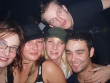 [img width=354 height=266 cacheid=0002ed8a0006e46bdb89079f1e00000020]http://i55.photobucket.com/albums/g140/louzie/kleintjeMagnetronikafter2.jpg[/img]