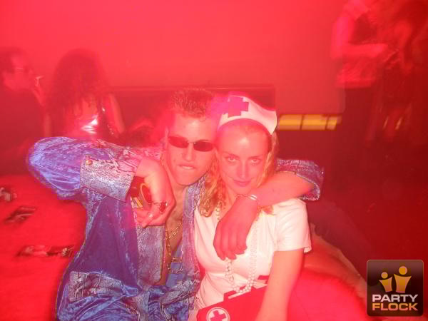 [img width=600 height=450 cacheid=0002f8d50006fe6596e8b4001e0000030a]https://photo.partyflock.nl/images/6771/main/46190.jpg[/img]