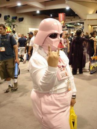 [img cacheid=000392320008a76550fa77d81b000dbbb1]http://www.witz.org/images/PinkVader-thumb.jpg[/img]