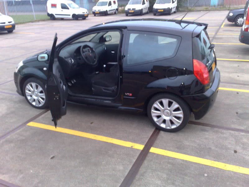 [img width=800 height=600 cacheid=0003bd2c0009268479f91a561e00003cf2]http://img.photobucket.com/albums/v171/chielles/24082008016.jpg[/img]