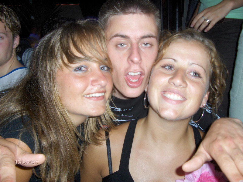 [img cacheid=00043a72000a8ffdbdf56bf81e00005745]http://pic16.picturetrail.com/VOL653/3353770/6880637/115594376.jpg[/img]