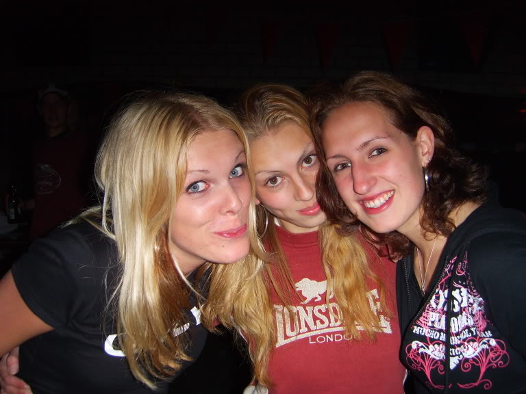 [img cacheid=0004a8b5000bbbbeeceb7ed71e0000f569]http://i18.photobucket.com/albums/b117/megamuts/d79b059f.jpg[/img]