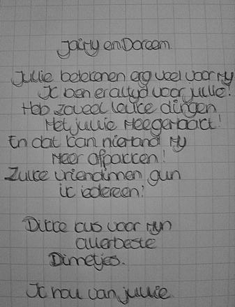 [img width=337 height=440 cacheid=0004ba09000beaa4ea6ec119100045ffe4]http://img486.imageshack.us/img486/2502/doreenensarahiz7.jpg[/img]