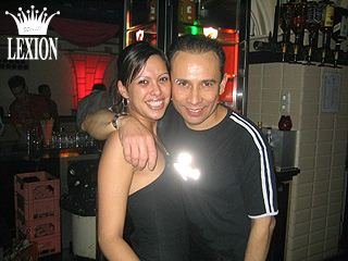 [img width=320 height=240 cacheid=0004e0cb000c5e5eab63b4ca1e0000746f]http://www.lexion.nl/partyshot/P00096/F052.jpg[/img]