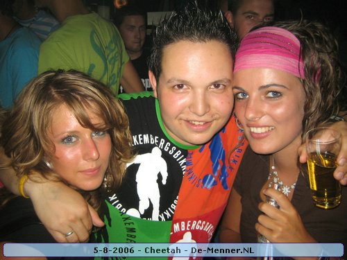 [img width=500 height=375 cacheid=0004e926000c7b02a88abcf31e0000764d]http://www.de-menner.nl/images/2006_08_05/images/IMG_4538.JPG[/img]