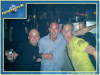 [IMG width=400]http://partyreports.kicks-ass.net/20050708_Hellraiser_Zak_Uelsen/cimg0010.jpg[/IMG]