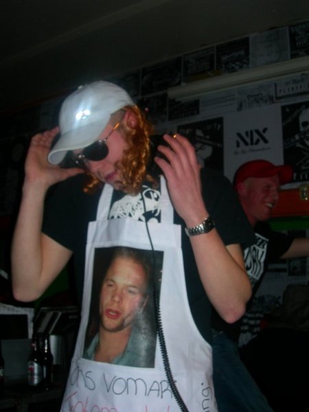 [img width=450 height=600 cacheid=00057a73000e476a6ea3bcfb1e00009dd2]http://images.thecreator666.multiply.com/image/1:djthecreator/photos/65/600x600/14/DSCN0223-576x768-sized.jpg?et=8BnX997ACC3TMLQ%2BObs%2C6Q&nmid=287246041[/img]