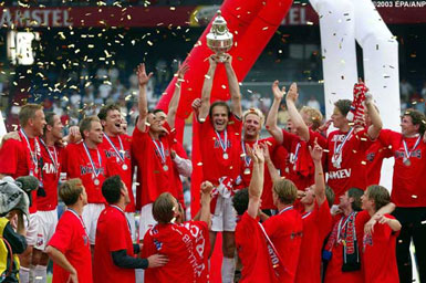 [img cacheid=00066e090010e803ff9a2be71a006d1e0a]http://www.rusnet.nl/i/ne/2003/06/02_1.jpg[/img]