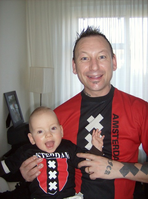 [img width=479 height=642 cacheid=0006702f0010f027f04557e51e0000e15e]https://album.partyflock.nl/37652239.jpg[/img]