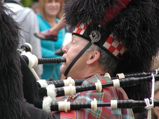 [img cacheid=000788fc0014814b5a89ff871a00738760]http://www.roggefeest.nl/fotos2003/LBK25.jpg[/img]