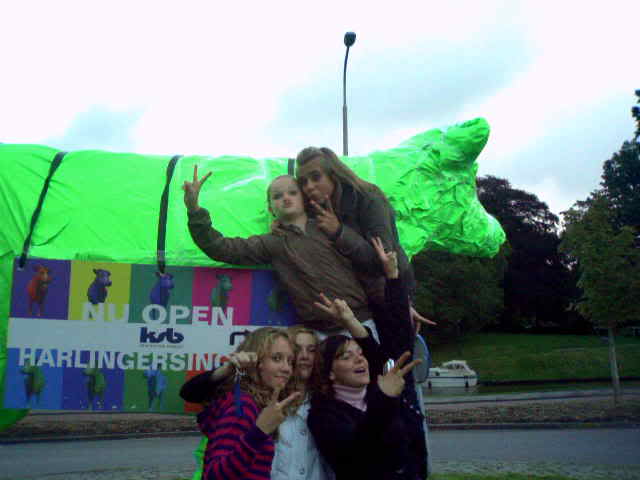 [img width=640 height=480 cacheid=0007ad5c0014e9c798aaeb7d10025e6ab1]http://i35.tinypic.com/dwi1f.jpg[/img]