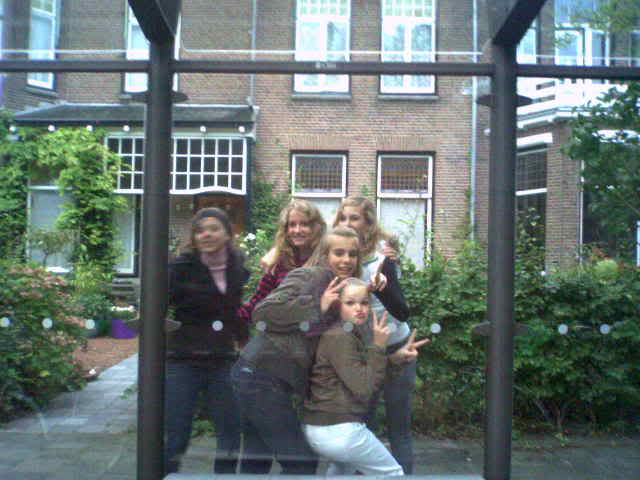 [img width=640 height=480 cacheid=0007ad5e0014e9c5e19a05fe10025e6ab1]http://i34.tinypic.com/2qc47q1.jpg[/img]