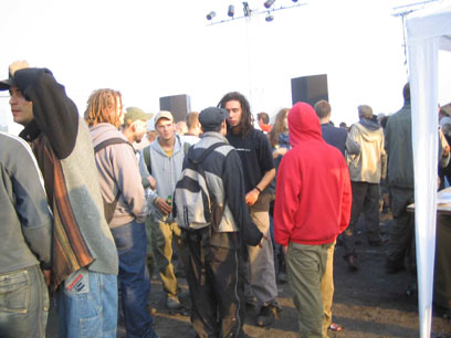 [img cacheid=0007d95b0015642e3255e0a51a007b32de]http://www.dfaze.org/reports/2004/braderie2004_off/Photo%20107.jpg[/img]