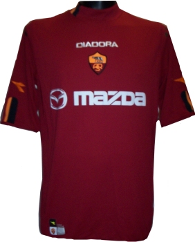 [img cacheid=0008198f00162b2f7d733bc01a0085bc1a]http://www.xl-design.co.uk/football/italia/resource/roma_home_03.jpg[/img]