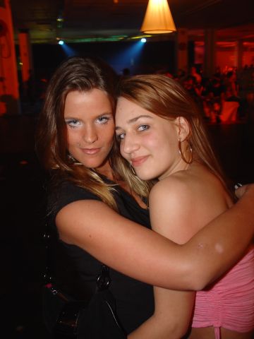 [img width=360 height=480 cacheid=0008642000174cd4e595c2c71a009d3210]http://www.mijnalbum.nl/Foto=VNNARMPT[/img]