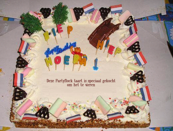 [img width=355 height=269 cacheid=0008769d00178c9963ec96d51a0150342b]http://i5.photobucket.com/albums/y175/haileyonline/pftaart.png[/img]