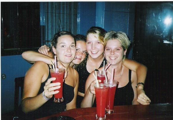 [img cacheid=0008f4d200193b02997104f41e0001fb33]http://images.sugababes.nl/user_pics/296/296054_b70ae2ee2b.jpg[/img]