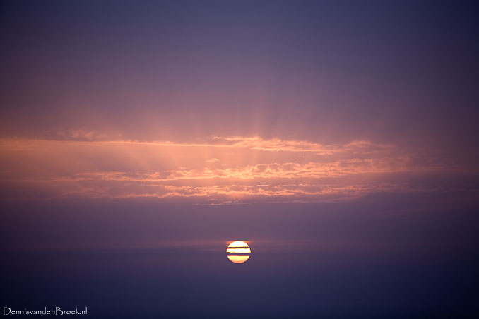 [img width=678 height=452 cacheid=0009024500196ba67e6ae5d71a017ea720]http://img54.imageshack.us/img54/7800/sunsetny5.jpg[/img]