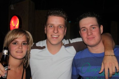 [img width=300 height=223 cacheid=00096d51001adf674624e5b01a00dcae2f]https://partyflock.nl/images/user/216436_large.jpg[/img]