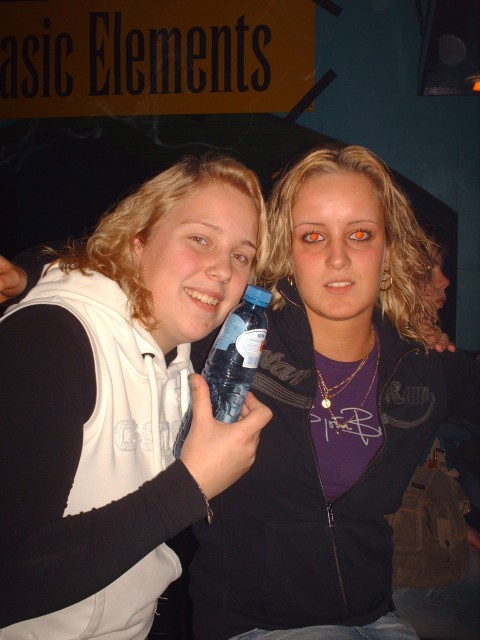 [img width=480 height=640 cacheid=000a1742001d1e36d71be30e1e00029b9b]https://album.partyflock.nl/33161452.jpg[/img]