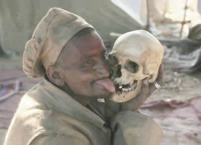 [img width=400 height=288 cacheid=000a300d001d6ccb0c7ec22a1a0101edb0]http://barslecht.nl/krantenkoppen/img/verdriet[/img]