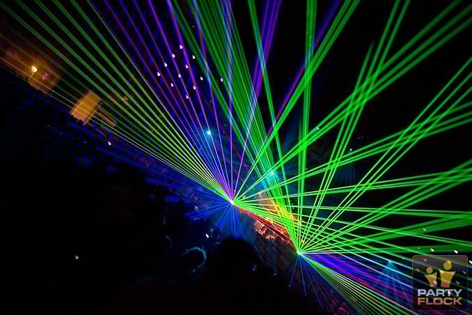 [img cacheid=000a3ef2001d9b2f75df5e251e0002b1a3]https://photo.partyflock.nl/images/69071/main/283368.jpg[/img]