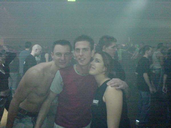 [img cacheid=000a5be3001df49dbdafee871e0002c134]http://www.student.unimaas.nl/p.kunz/images/thunderdome5.jpg[/img]