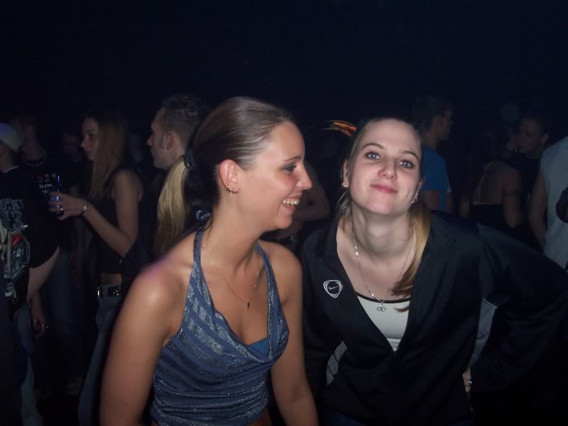 [img width=640 height=480 cacheid=000aa543001eddfd0e2e251c1e0002e87e]http://i44.photobucket.com/albums/f27/lisz79/100_1421.jpg[/img]