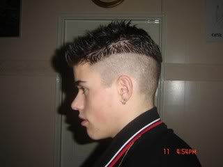 [img width=320 height=240 cacheid=000aae4d001efb4efd8ff82a1e0002f0ae]http://i93.photobucket.com/albums/l43/Mafkaaz/maikeljaja.jpg?t=1168964958[/img]