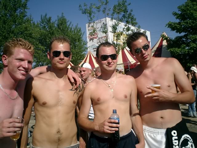 [img width=640 height=480 cacheid=000bcb2b0021ee7e618ef0e81e000381ff]http://i74.photobucket.com/albums/i244/sjoerd82/CIMG0035.jpg[/img]