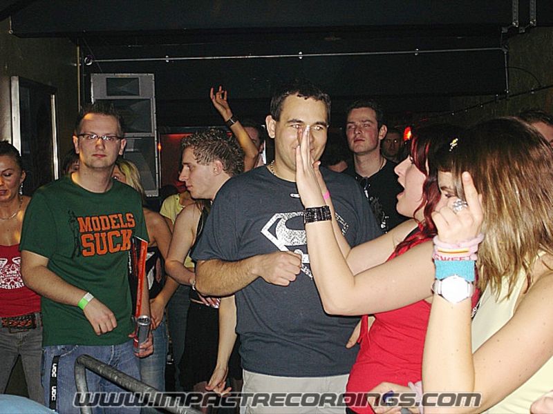 [img width=640 height=480 cacheid=000bea6c002249e581ab58441a0146ea3a]http://www.harderfaster.net/images/photos/8578/thumbs/lr_HHA79.jpg[/img]