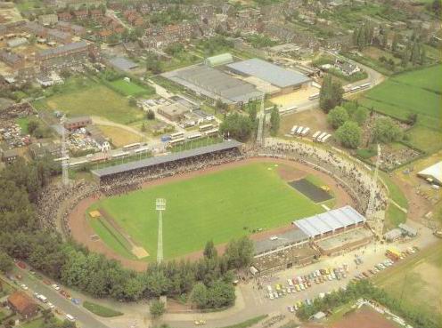 [img width=496 height=369 cacheid=000cb3ad0024900c4f5dcae81a02b7d3e7]http://www.kgv.nl/wiki/images/8/8e/Sportpark.kaalheide3.jpg[/img]