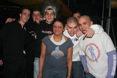 [IMG]http://i43.photobucket.com/albums/e363/ne0m1/060324__006.jpg[/IMG]