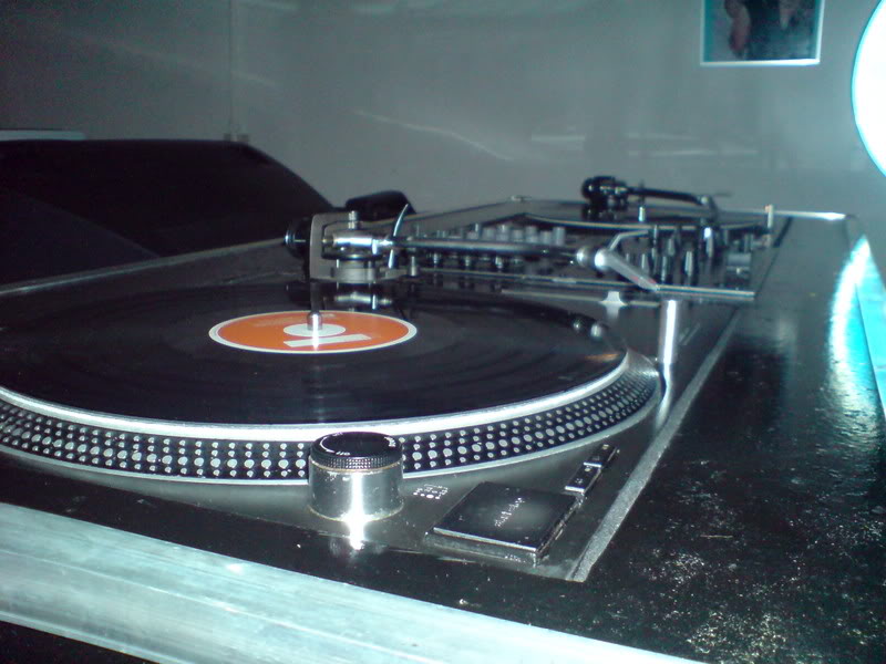 [img width=640 height=480 cacheid=000d31cd0025eadb0a8e77e11a01aa212d]http://i11.photobucket.com/albums/a179/Dweazle/DSC00002.jpg[/img]