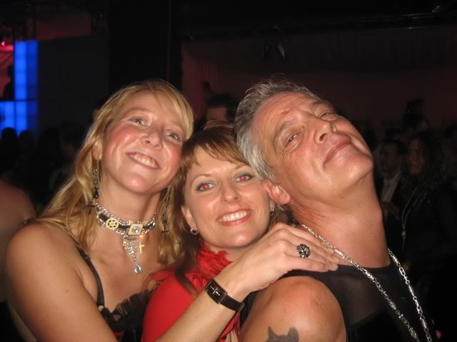 [img width=640 height=480 cacheid=000d49ec00262d424d8f24ee1a01b11d3c]http://i47.photobucket.com/albums/f187/Partyspacer/Unique9.jpg[/img]