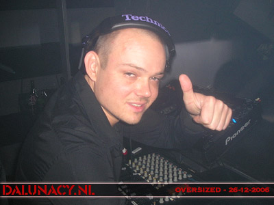 [img width=400 height=300 cacheid=000d61a400266eca2b30d19f1a01b75efc]http://www.dalunacy.nl/_pictures/20061226/2006122640.jpg[/img]