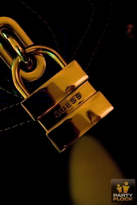 [img cacheid=000d882d0026d4039ffca1c01a01c2460a]https://photo.partyflock.nl/images/78329/main/304336.jpg[/img]