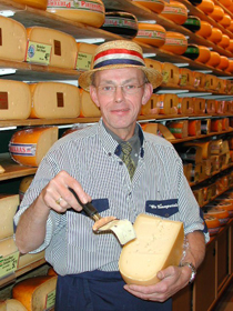 [img width=210 height=280 cacheid=000d98540026fa33ee6a2b391a01c72b9f]http://www.boerenkaas.nl/gfx_content/Guus%20ten%20Berge.jpg[/img]