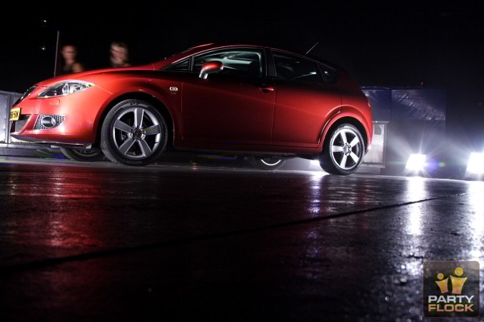 [img width=678 height=452 cacheid=000dbdc800275acadbf5e7f11a01d2c129]https://photo.partyflock.nl/images/70626/main/277474.jpg[/img]