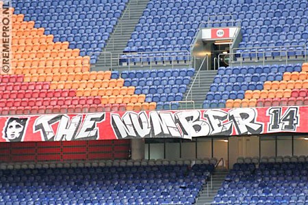 [img width=450 height=300 cacheid=000dd75d0027a33e086eec5d1a01da79bb]http://www.ajaxfotoside.net/0607thuis/rkcbek/142.jpg[/img]