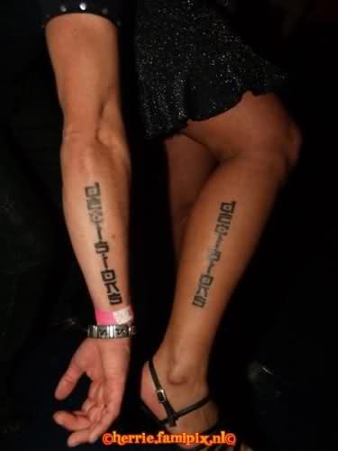 [img width=375 height=500 cacheid=000de5ca0027c741c20c84671a01dde0f9]http://i19.tinypic.com/6bnsphj.jpg[/img]